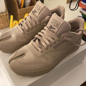 Reebok x Maison Margiela Tabi Sneakers, Beige, Size 10.5